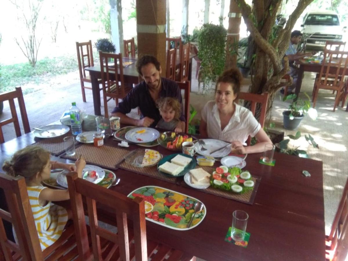 Lavish Eco Jungle Hotel Tissamaharama Eksteriør billede